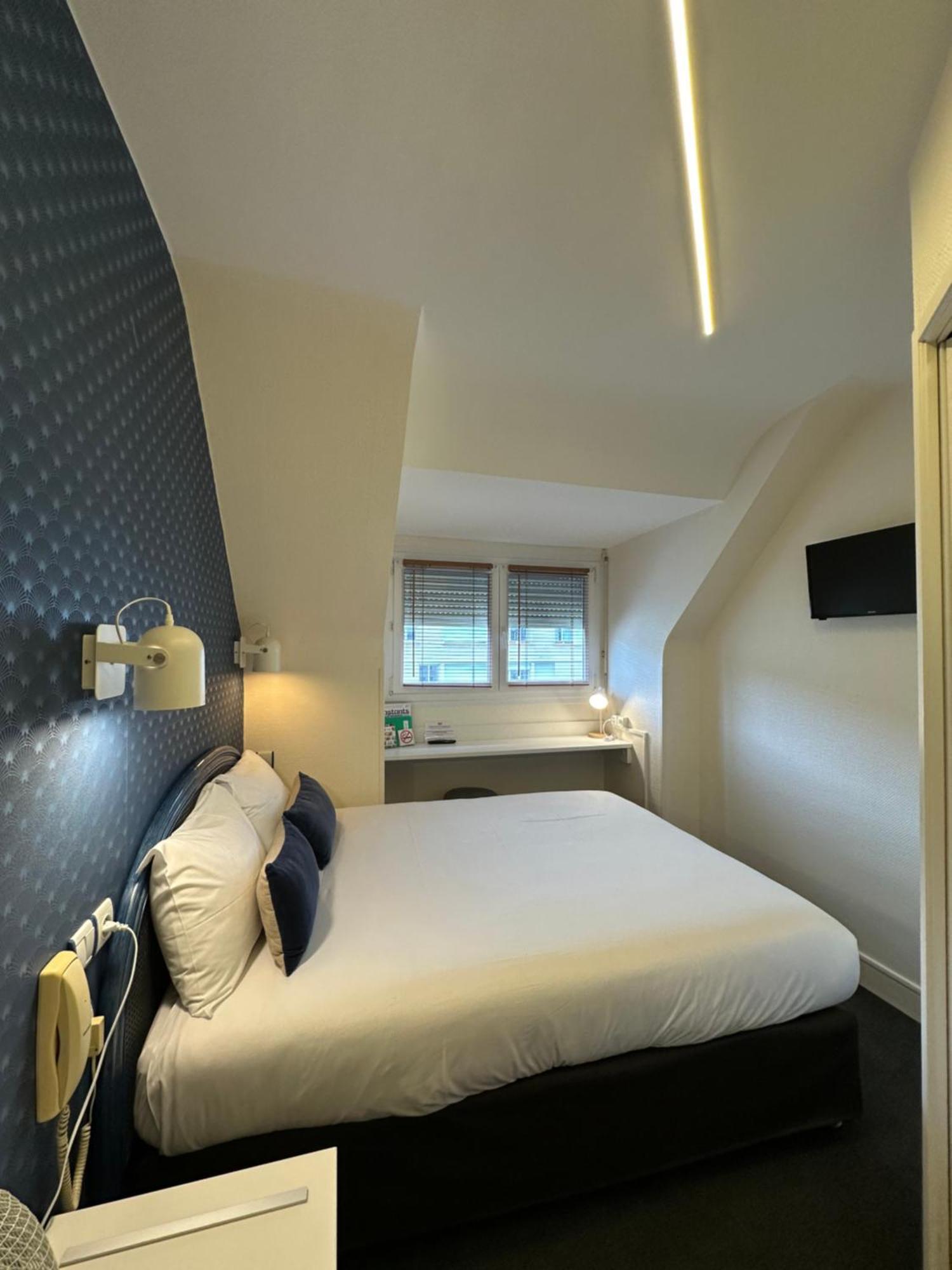 Hotel De Caen Room photo