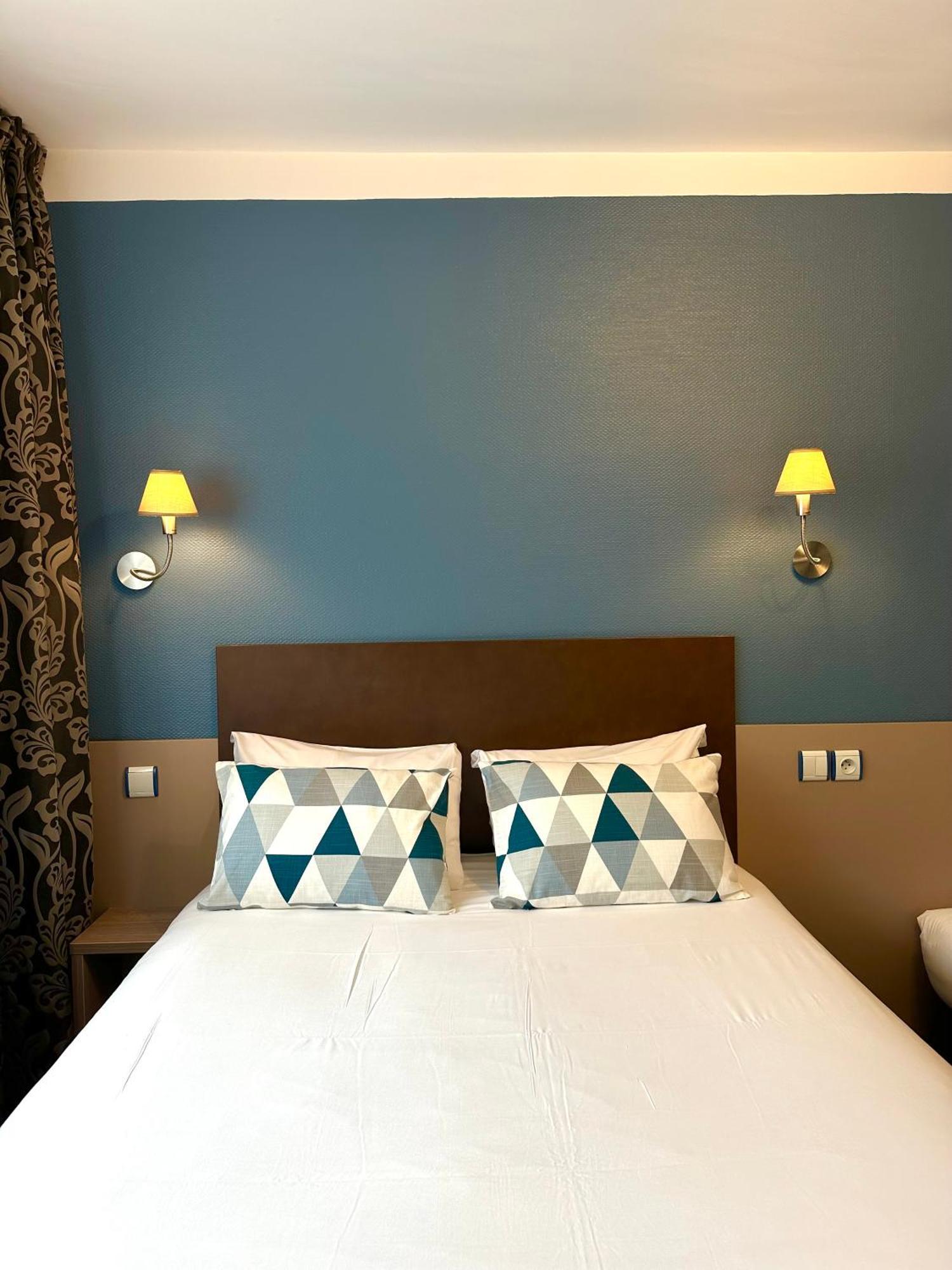 Hotel De Caen Room photo